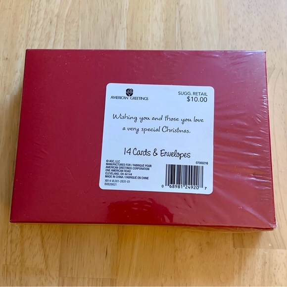 ⭐️BOGO//14-pack Polar Bear Christmas Cards - Picture 3 of 9